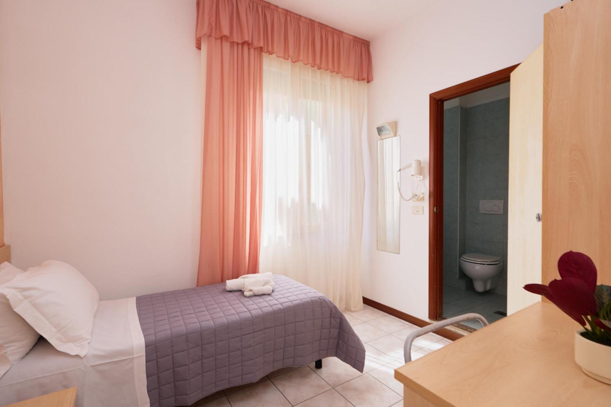 Hotel Jolanda Bellaria-Igea Marina Exterior photo