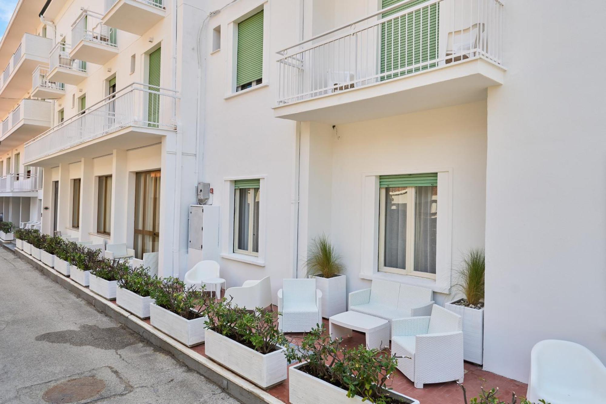 Hotel Jolanda Bellaria-Igea Marina Exterior photo